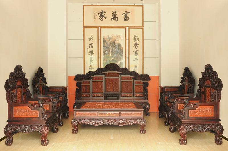 至尊屏风宝座沙发